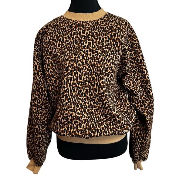 Fabletics Cheetah Crewneck Pullover Women’s Sz Small Cropped Soft Fleece Animal - Picture 4 of 10